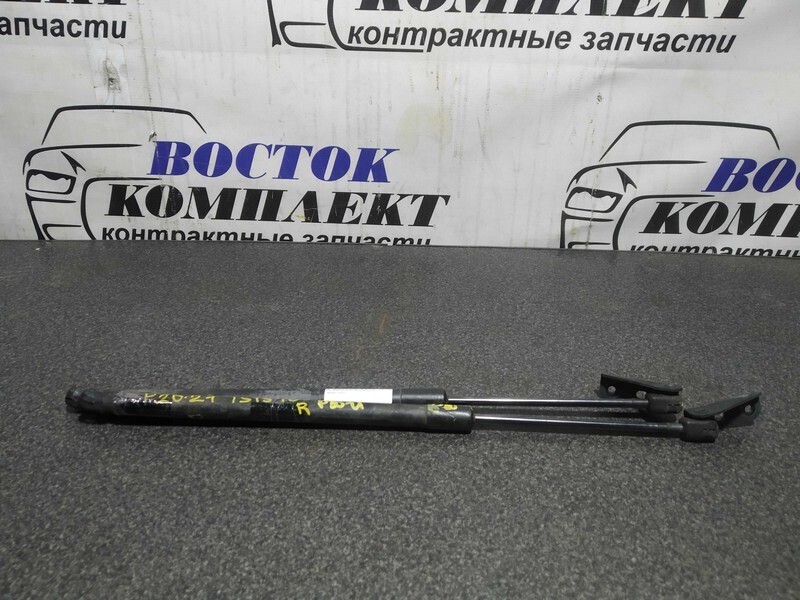 Амортизатор багажника Toyota Isis ZNM10G 1ZZ-FE