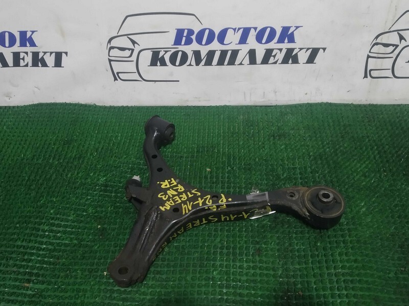 Рычаг подвески Honda Stream 2001 RN3 K20A перед прав