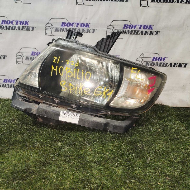Фара Honda Mobilio Spike 2006 GK1 L15A лев