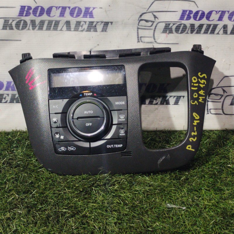 Фара Nissan Cube Z12 HR15DE лев