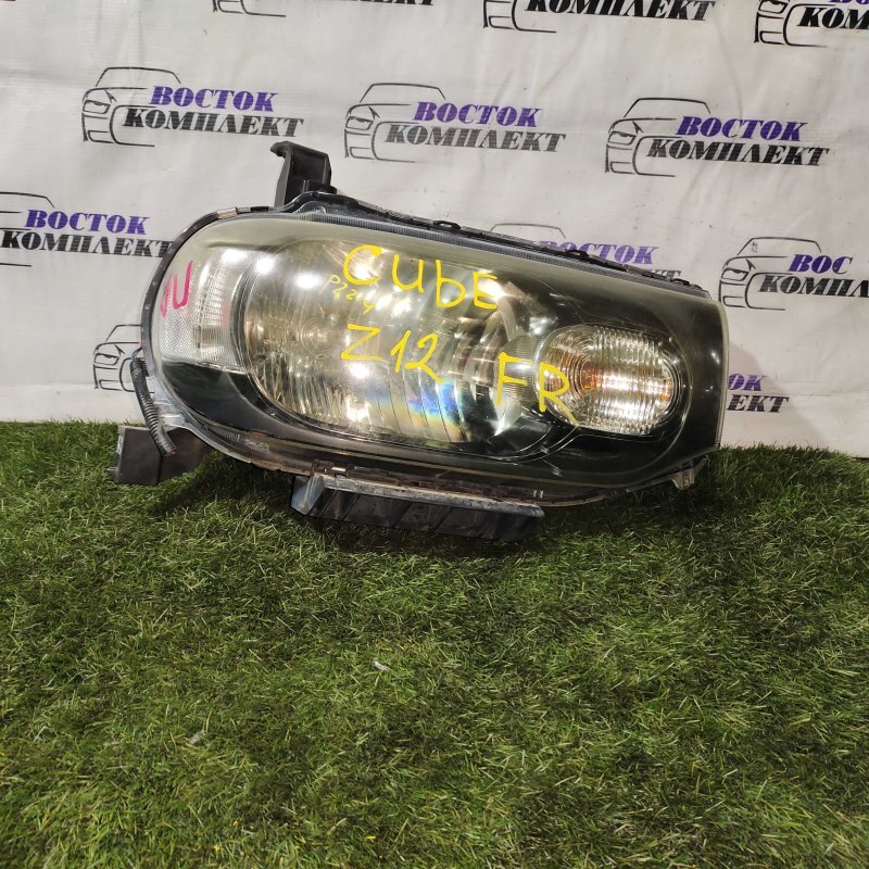 Фара Nissan Cube Z12 HR15DE прав