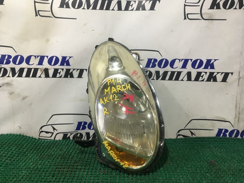Фара Nissan March AK12 CR12DE прав