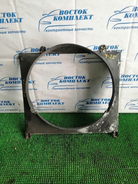 Диффузор радиатора Mitsubishi Delica PD6W 6G72