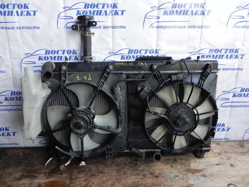 Радиатор двигателя Honda Mobilio GB1 L15A
