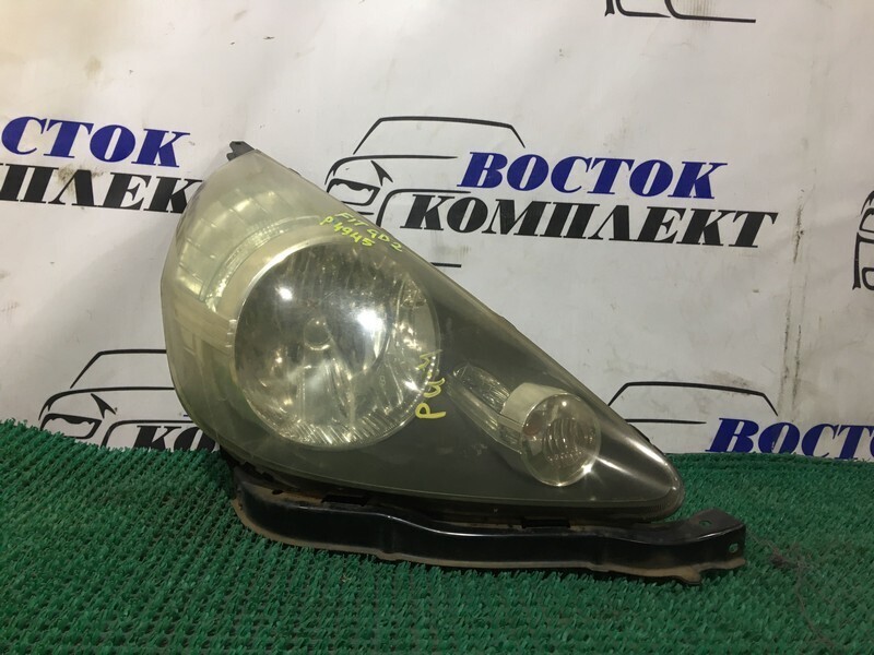 Фара Honda Fit GD2 L13A прав