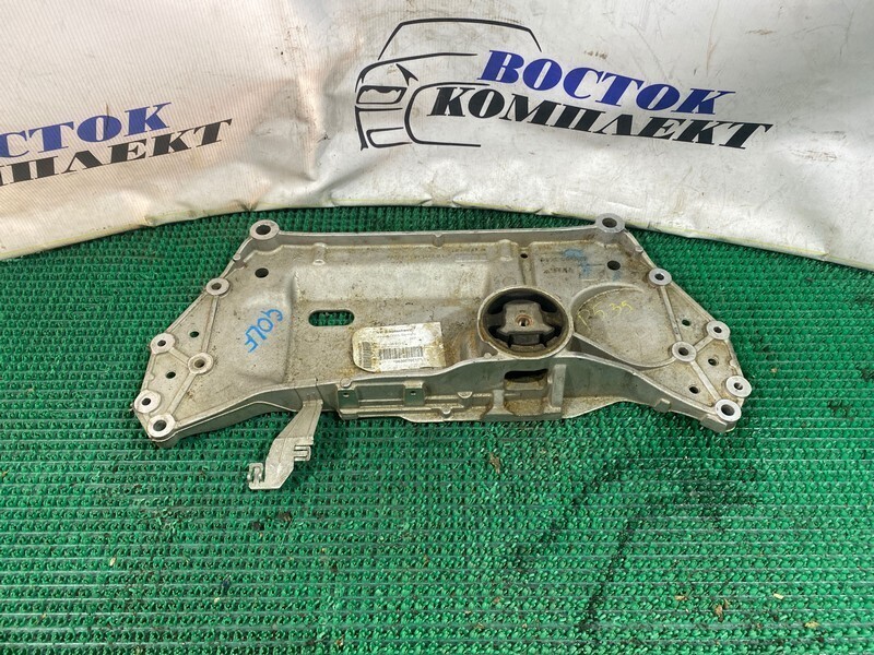 Подушка двигателя Volkswagen Golf Plus 5M1 BVY зад