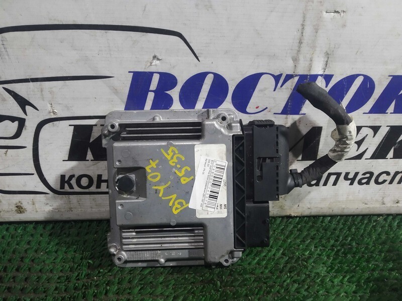 Блок управления ДВС Volkswagen Golf Plus 5M1 BVY