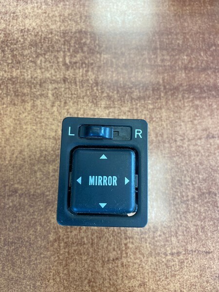 Блок управления зеркалами Toyota Corolla II EL51 4E-FE