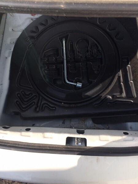 Ящик для инструментов Toyota Platz SCP11 1SZ-FE