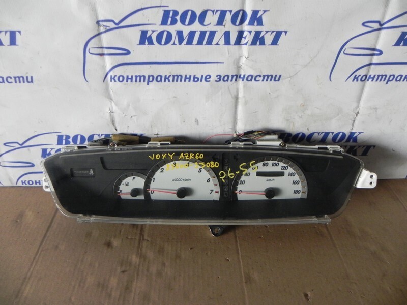 Комбинация приборов Toyota Voxy AZR60G 1AZ-FSE