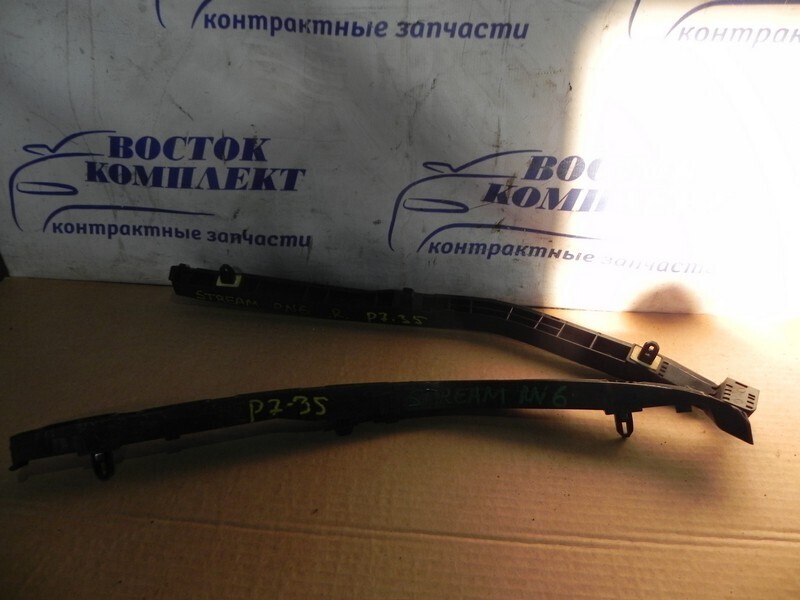 Клипса бампера Honda Stream RN6 R18A зад прав