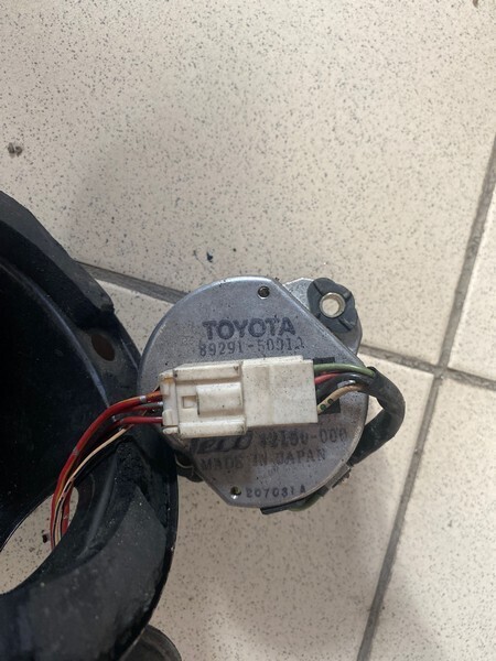 Привод управления подвеской Toyota Celsior UCF21 1UZ-FE