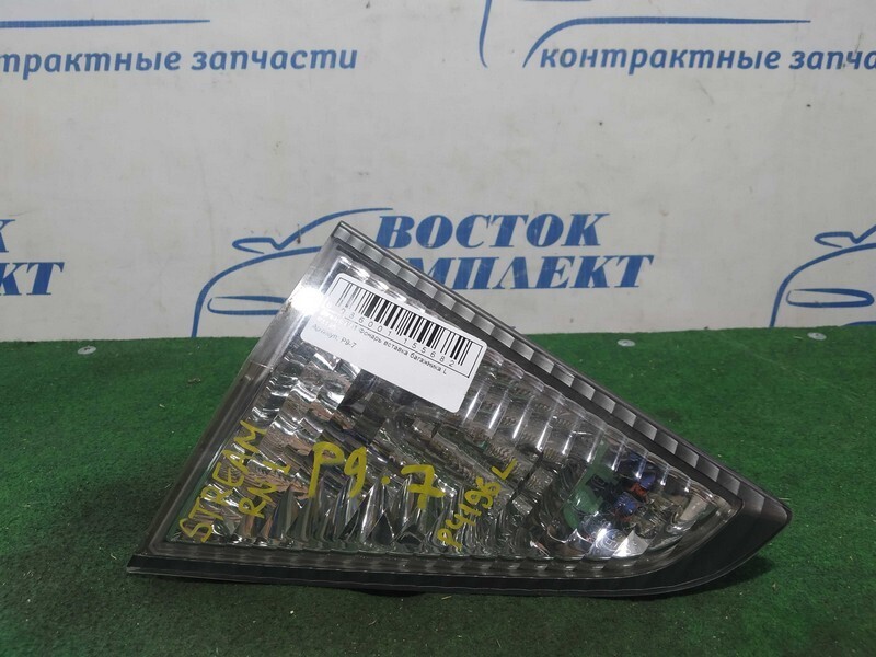 Фонарь вставка багажника Honda Stream RN1 D17A лев
