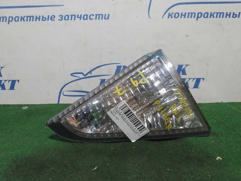 Фонарь вставка багажника Honda Stream RN1 D17A прав