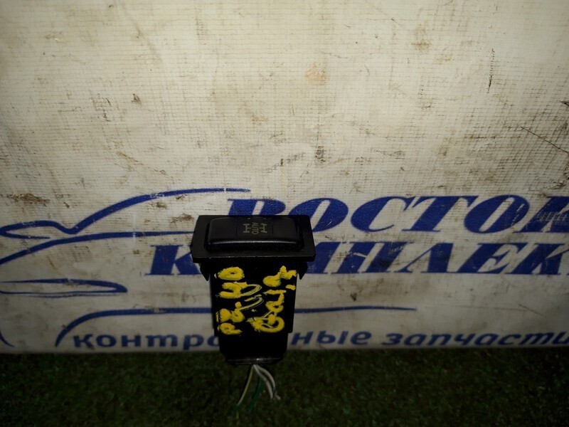 Кнопка Toyota Gaia SXM15G 3S-FE