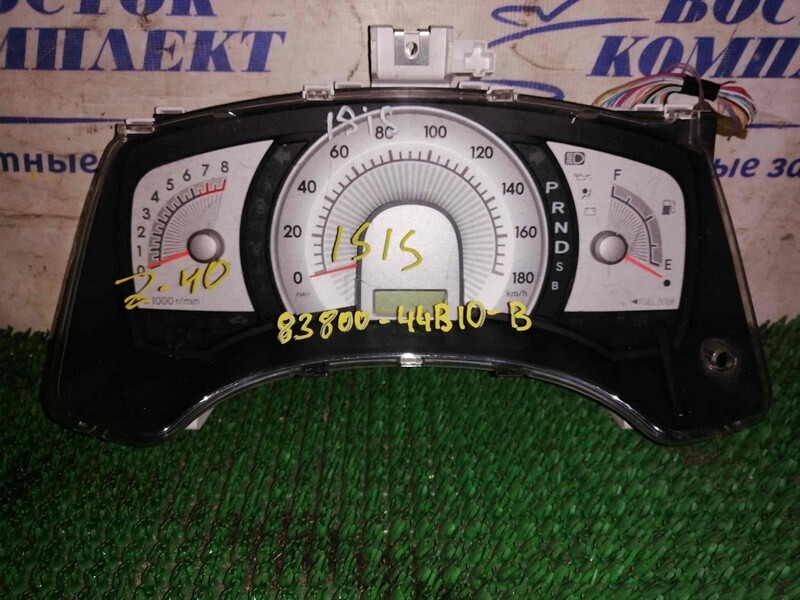 Комбинация приборов Toyota Isis ANM15W 1AZ-FSE