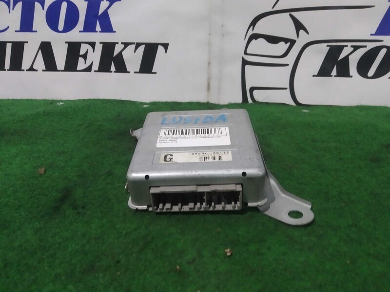 Блок управления ABS Toyota Estima Lucida CXR20G 3C-T