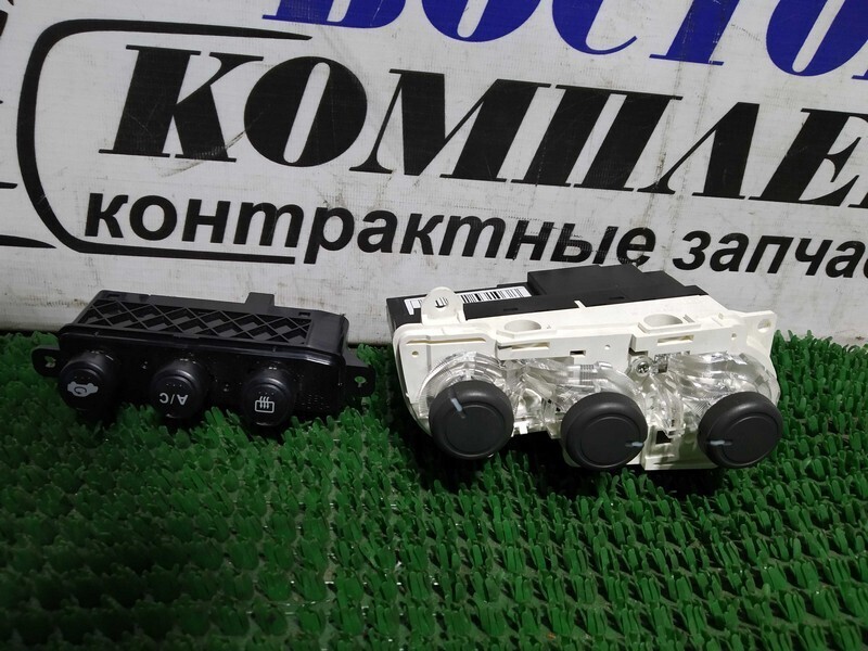 Блок управления климат-контролем Honda Civic Ferio ES3 D17A