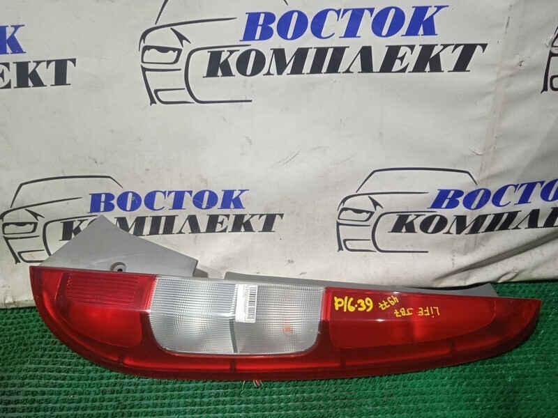 Фонарь стоп-сигнала Honda Life 2004 JB7 P07A прав