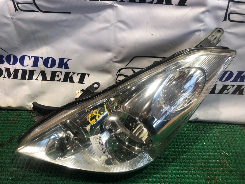 Фара Toyota Wish ZNE10G 1ZZ-FE лев