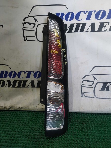 Фонарь стоп-сигнала Nissan Cube AZ10 CGA3DE прав