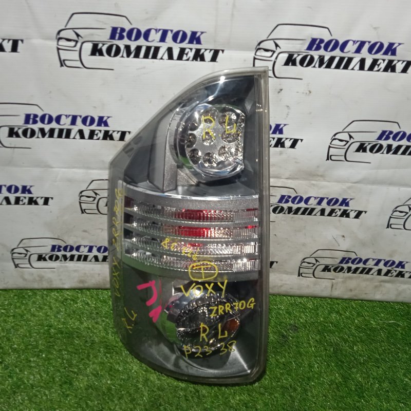 Фонарь стоп-сигнала Toyota Voxy 2009 ZRR70G 3ZR-FE лев