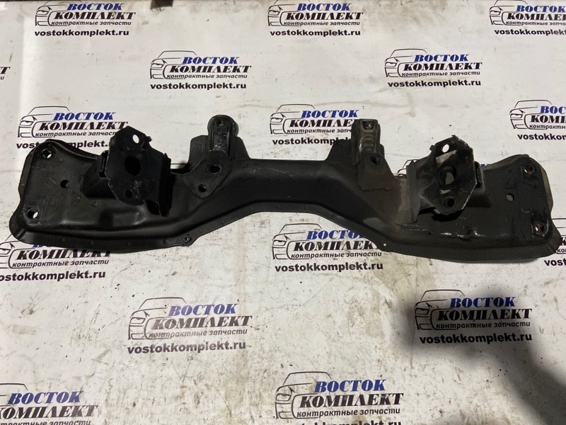 Балка поперечная Toyota Crown Comfort 2007 YXS11 3Y перед