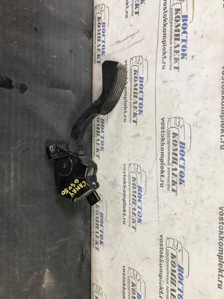 Педаль газа Toyota Camry GSV50 2GR-FE