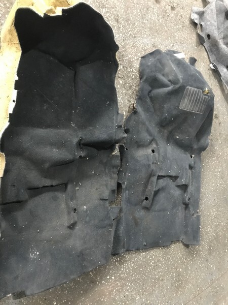 Обшивка пола BMW 318i 1995 E36 N42B20