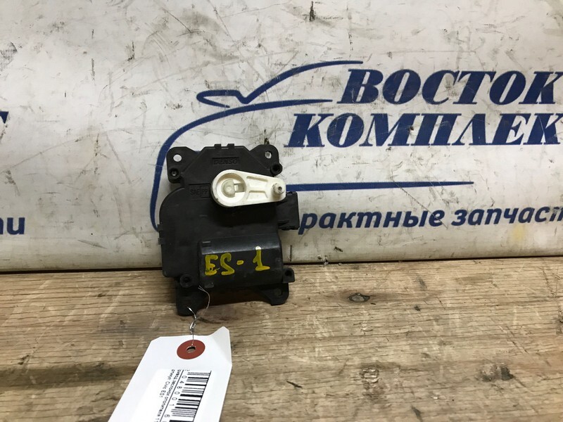 Привод заслонок отопителя Honda Civic Ferio ES1 D15B