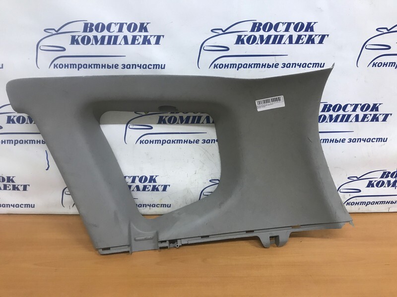 Накладка багажника Honda Fit GD1 L13A прав