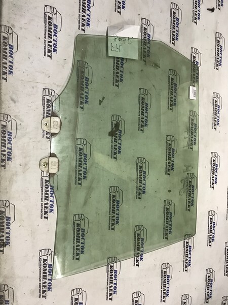 Стекло заднее Honda Fit GD1 L13A зад прав