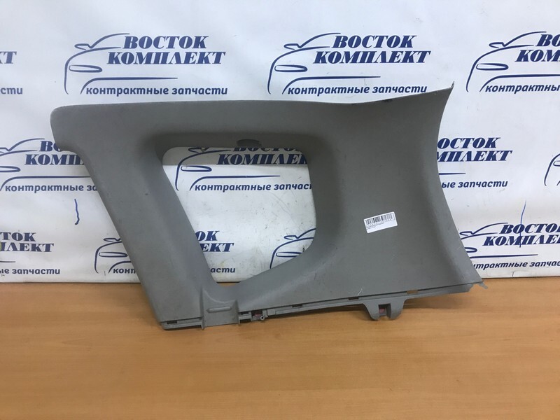 Накладка багажника Honda Fit GD1 L13A прав