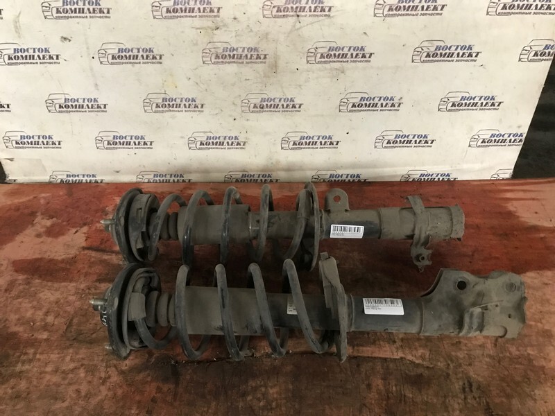 Стойка подвески Honda Stepwgn 2006 RG1 K20A перед лев