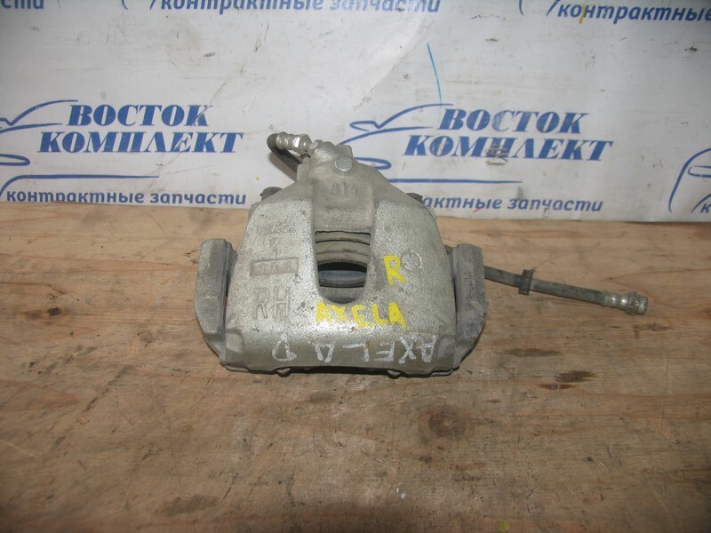 Суппорт Mazda Axela 2004 BK3P L3-DE перед прав