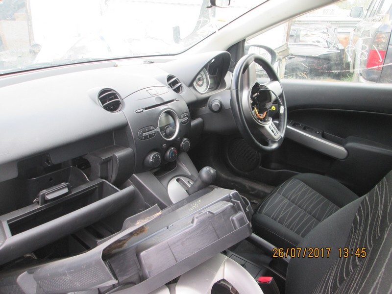 Блок управления климат-контролем Mazda Demio 2007 DE3FS ZJ-VE