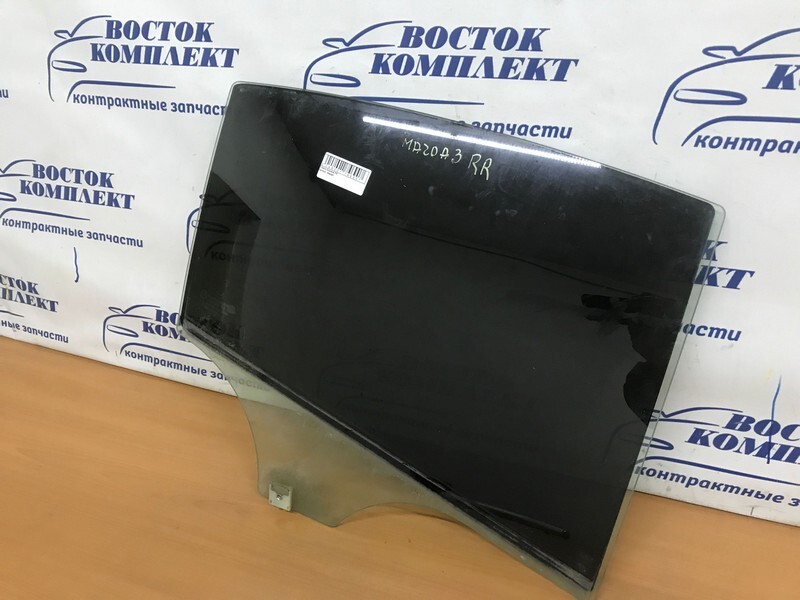 Стекло заднее Mazda 3 2013 BL Z6 зад прав