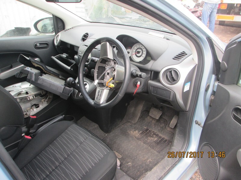 Накладка порога Mazda Demio 2007 DE3FS ZJ-VE зад прав