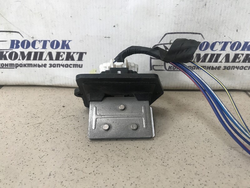 Реостат печки Mazda Demio 2000 DW3W B3E