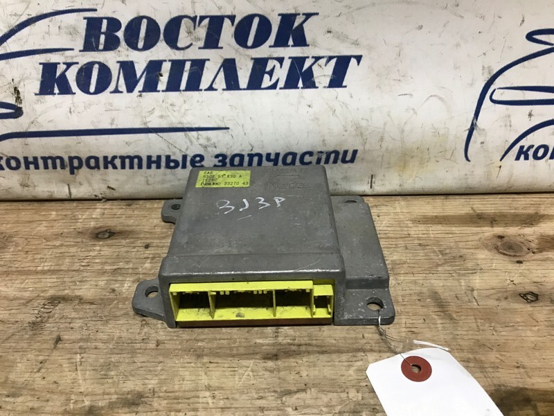 Блок управления airbag Mazda Familia BJ5P ZL-DE