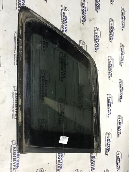 Стекло собачника Mitsubishi Airtrek 2001 CU2W 4G63 зад прав