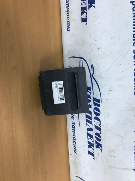 Бардачок Mitsubishi Airtrek 2001 CU2W 4G63