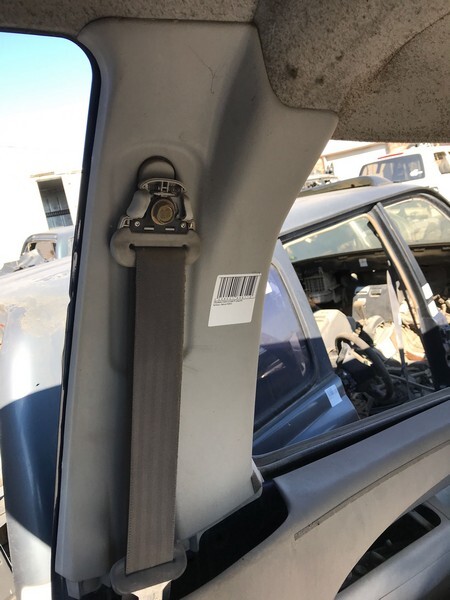 Обшивка стойки кузова Mitsubishi Delica 2000 PD8W 4M40 прав