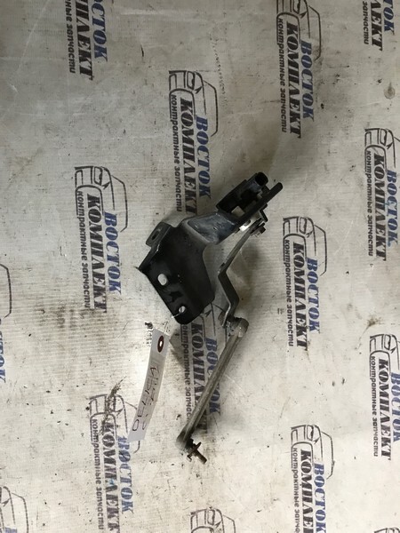 Датчик высоты дорожного просвета Mitsubishi Delica 2007 CV5W 4B12