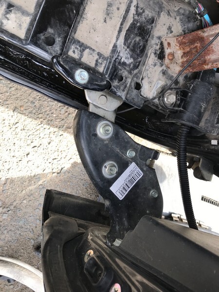 Ролик двери Mitsubishi Delica 2007 CV5W 4B12 зад