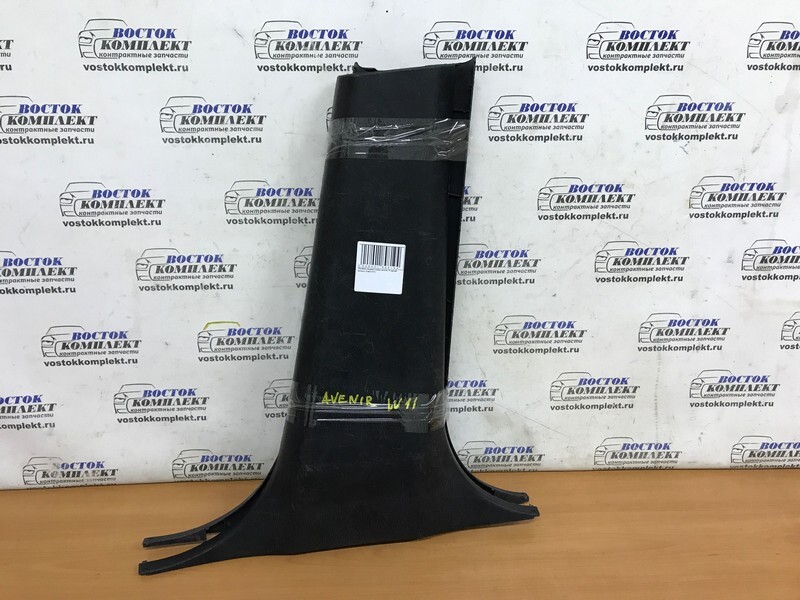 Обшивка стойки кузова Nissan Avenir 2004 W11 QG18DE прав