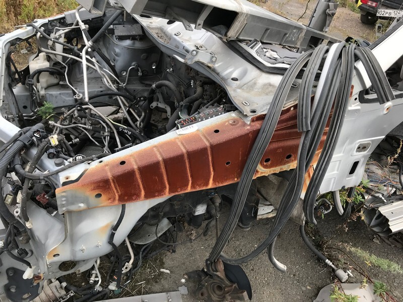 Лонжерон Nissan Bassara 2001 JTU30 QR25DE лев