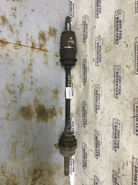 Привод Nissan Bluebird Sylphy 2003 QG10 QG18DE зад прав