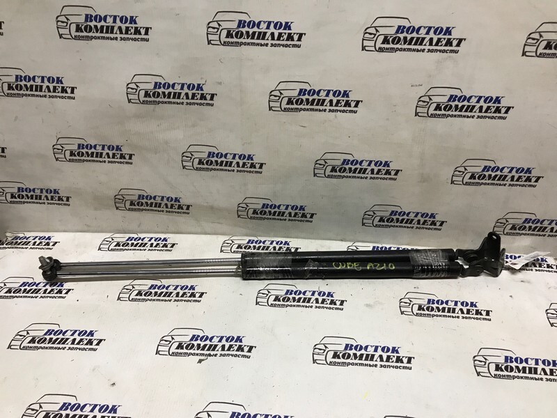 Амортизатор багажника Nissan Cube Z10 CGA3DE