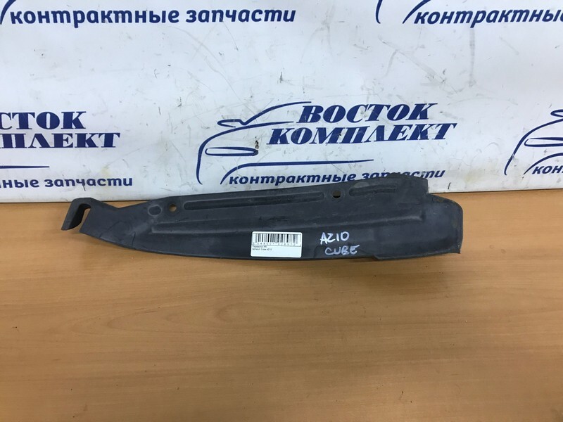 Подкрылок Nissan Cube Z10 CGA3DE зад прав